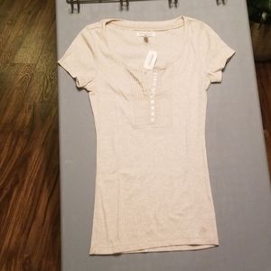 large aeropostale tan tee buttons